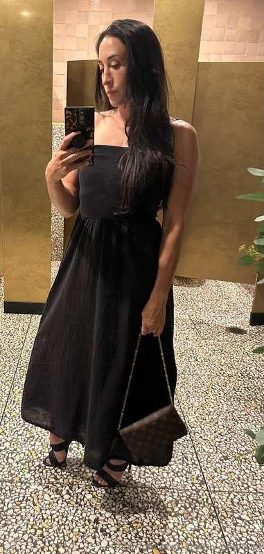 Hi 🖤