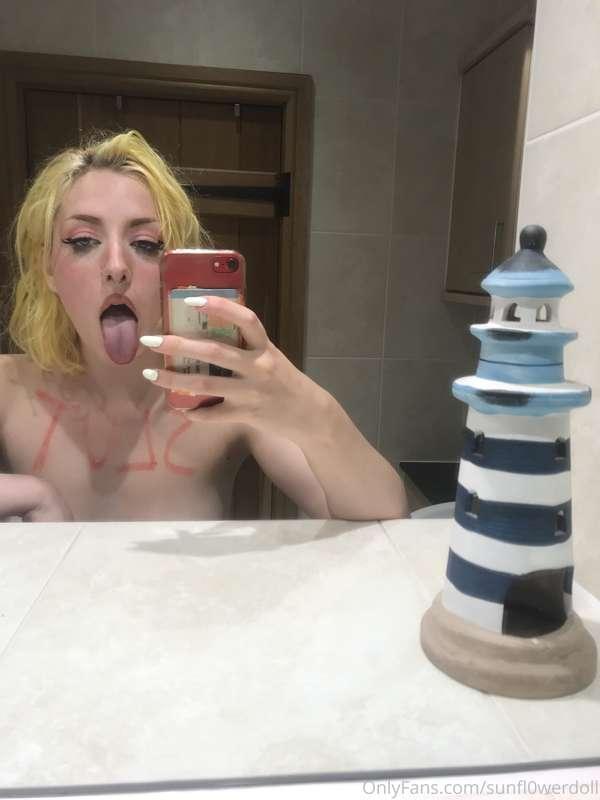 sunfl0werdoll image #3