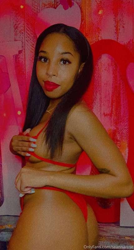 ❣️Happy Valentines Day ❣️🎁
Which picture is your favorite 😝?..