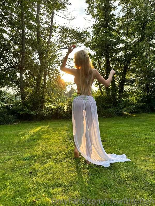 Sunny days are my favorite days ☀️