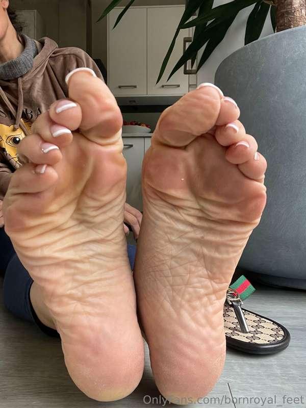 Press your face right against my soles and breath in