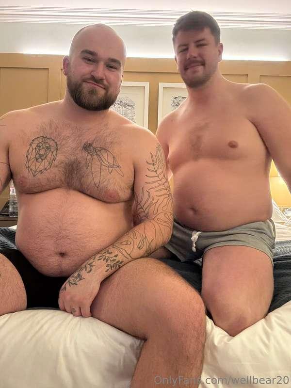 Part 1 of a fun evening with chasing_gayns 😈