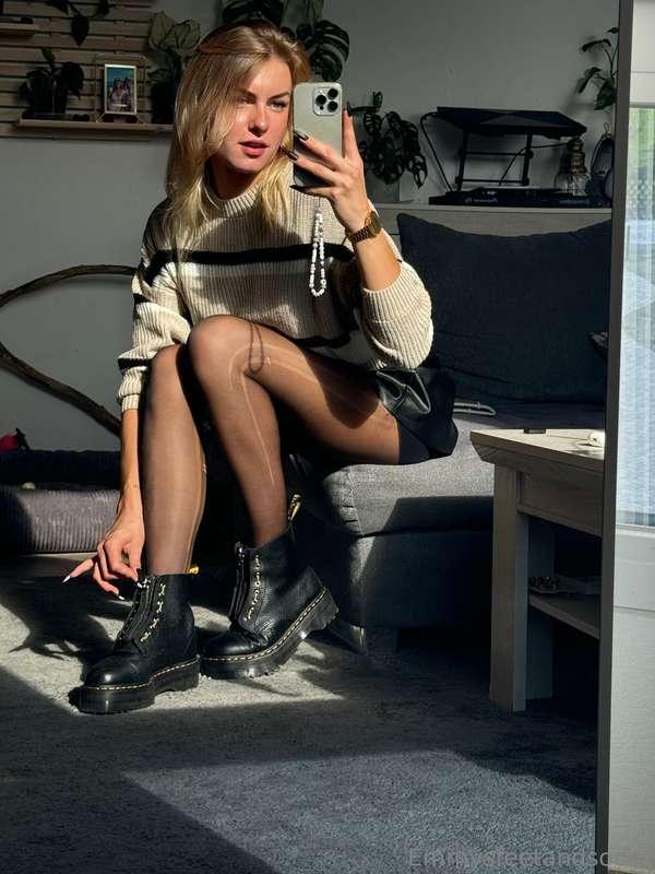 emmyfeetandsocks image #4