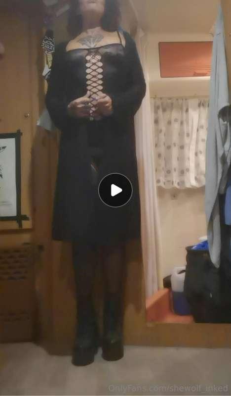 Spogliarello più pisssss un bel video lungo 😋
Buongiornii