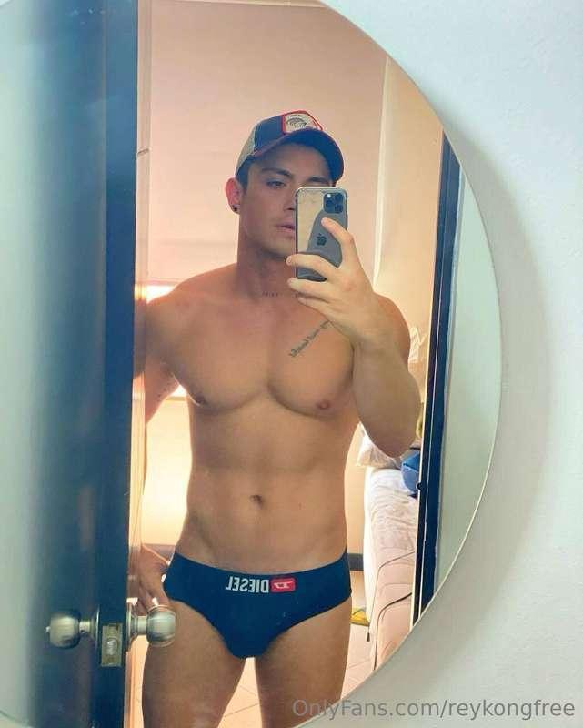 today 85% off just $5Colombia men 🇨🇴 📍Medellin @leoocarvajal..