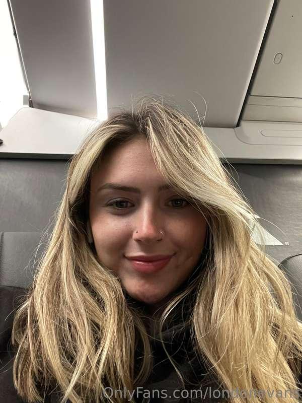 Early flight, any guesses where I’m going 🙈