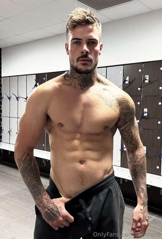 Who's coming to work out with me?