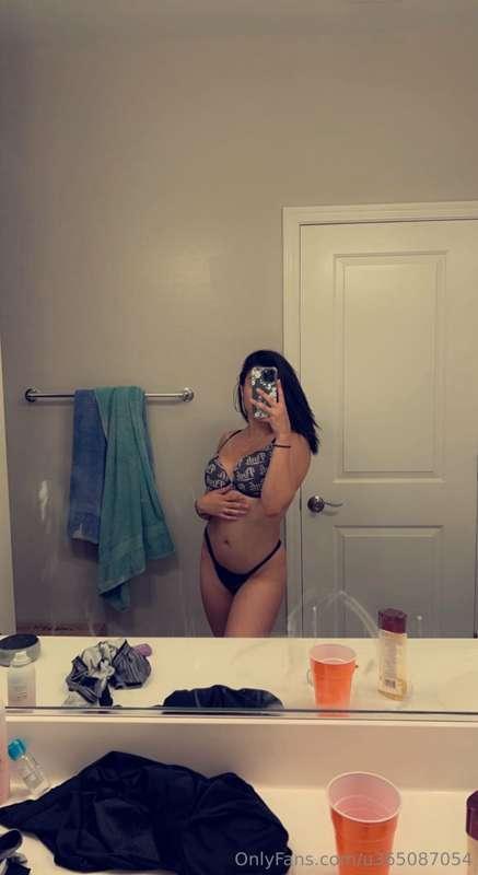 Tip anywhere from $15-$35+ I wanna show you my best work;) m..