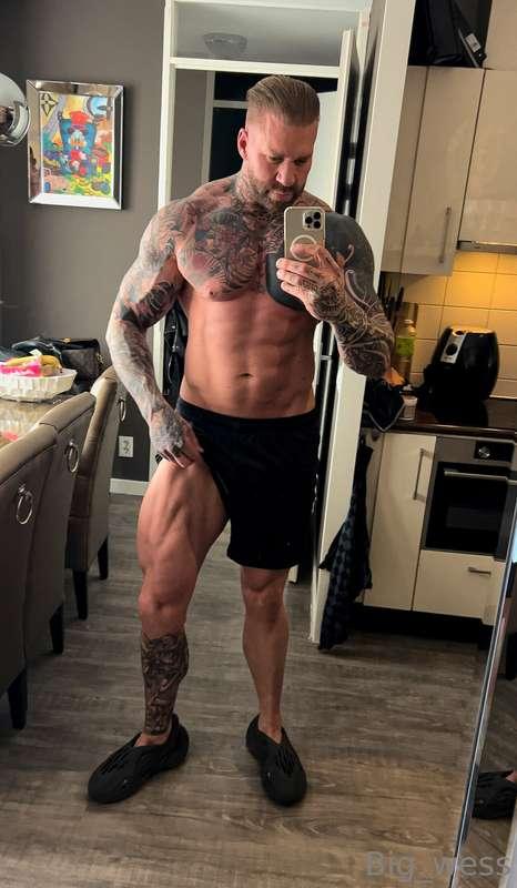 Current status 6.6ft and 286lbs