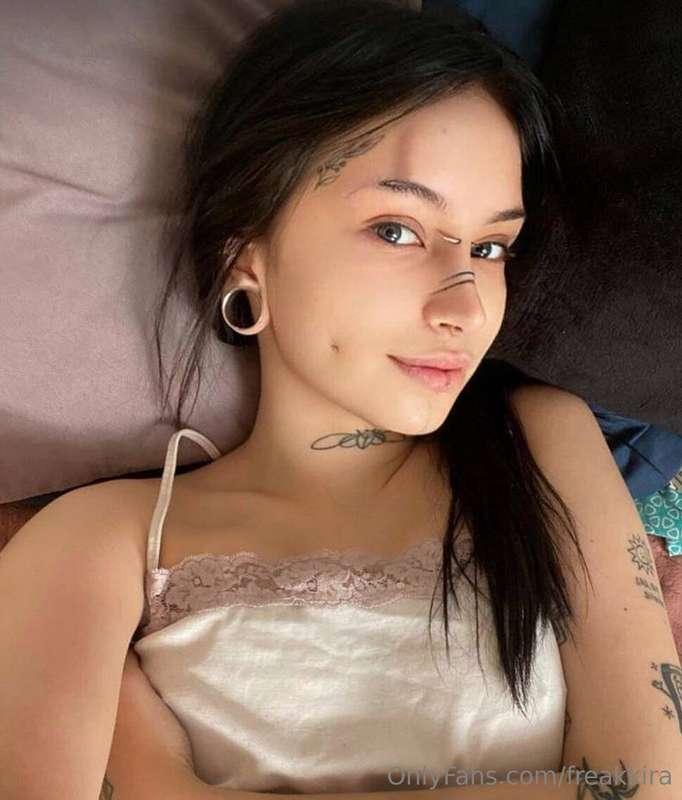 ## Free subscription today only## click to follow @xcleopeac..