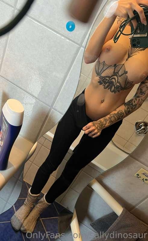 shaved or not? 🪒🖤