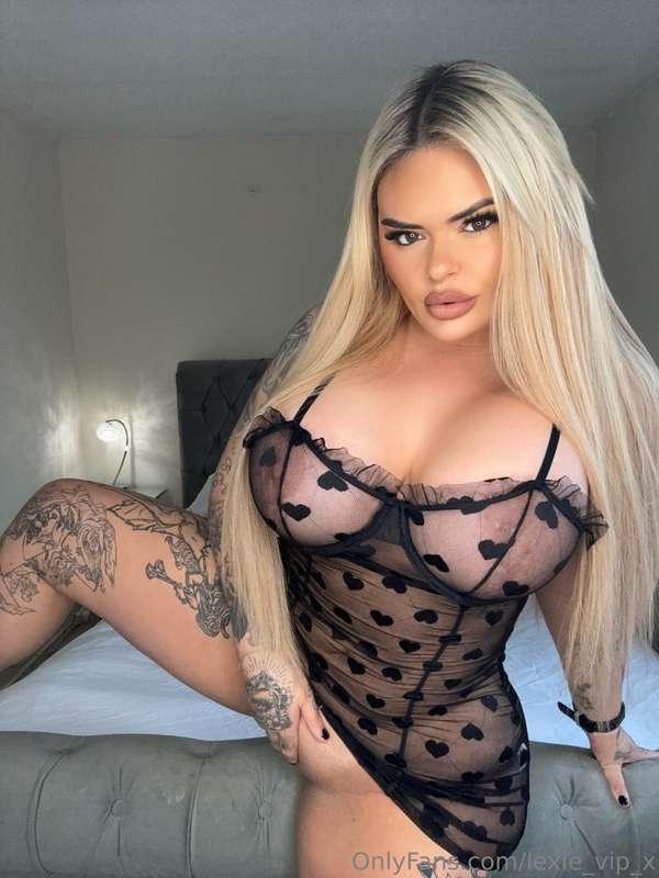 You tongue belongs here 👅