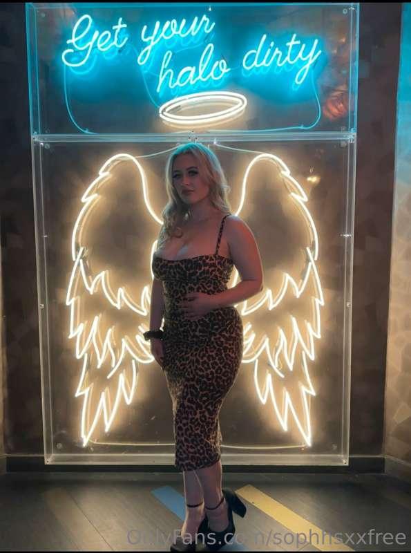 Do you like the dress on or off