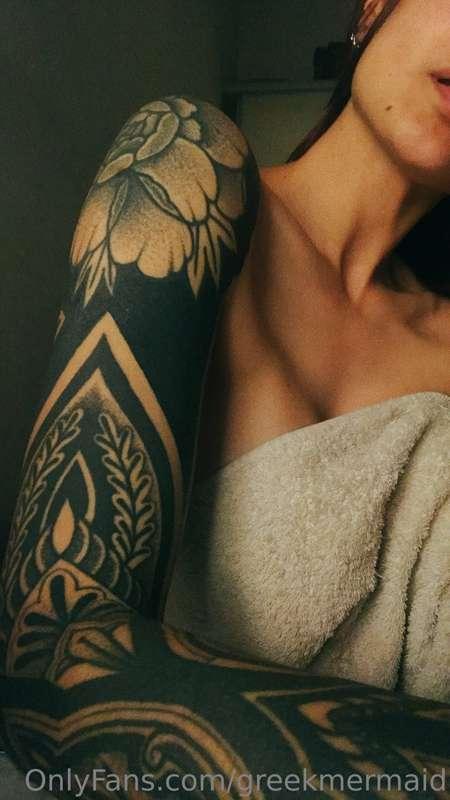 inked naked 🖤🌚