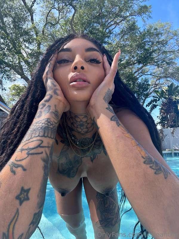 RollCALL I need my true kings, VIP and Daddy's to DM me....N..