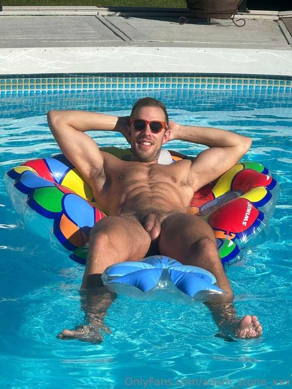 A few pics from a relaxed pool gathering this past weekend!