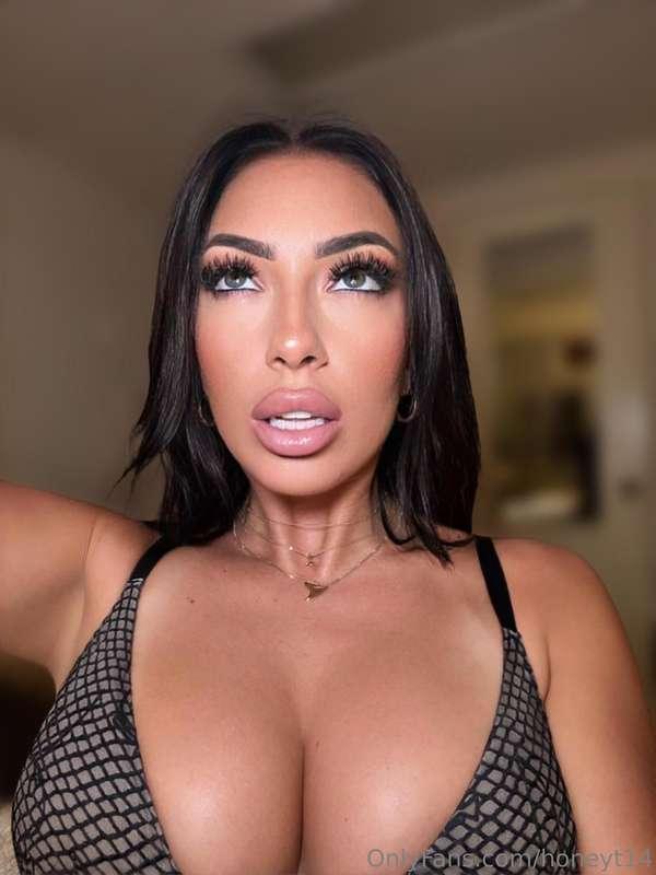 Would you cum in my face ? 