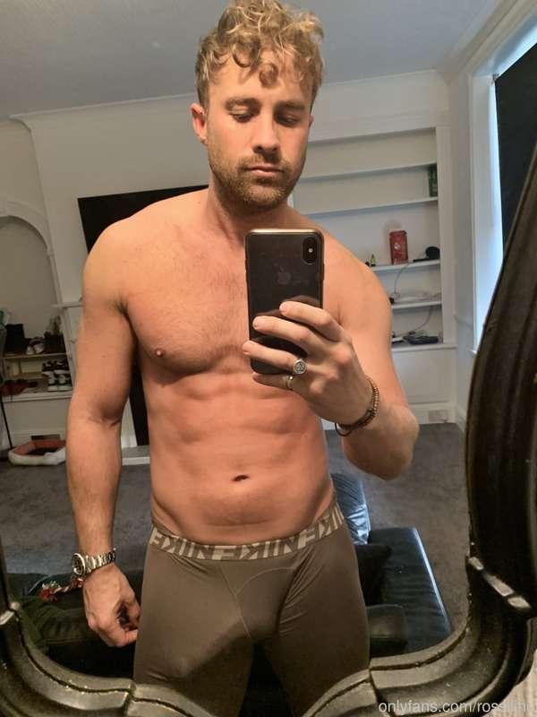 Dicks massive today looool