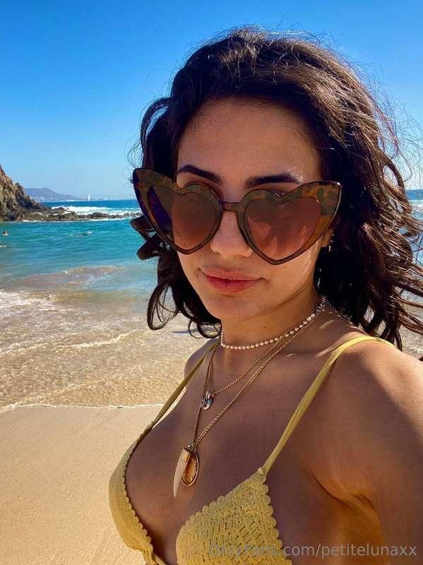 Je pourrai faire du topless sur la plage 😏