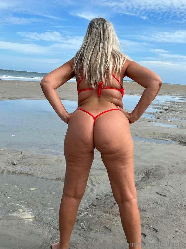 momof5booty image #27