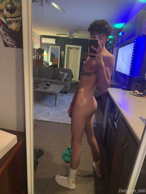 delusion666 image #0