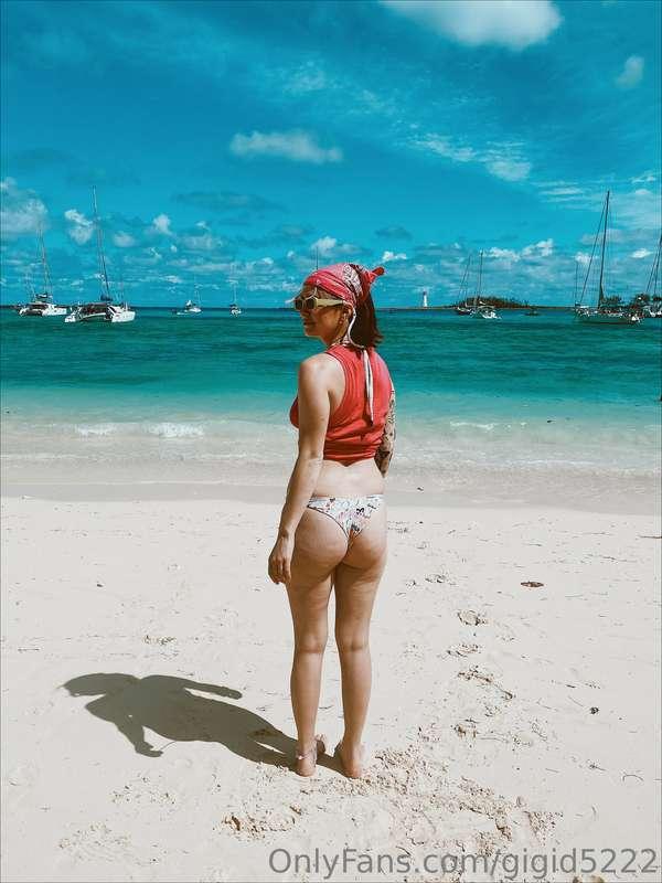 Morning 😍💕 Dreaming of this beach…