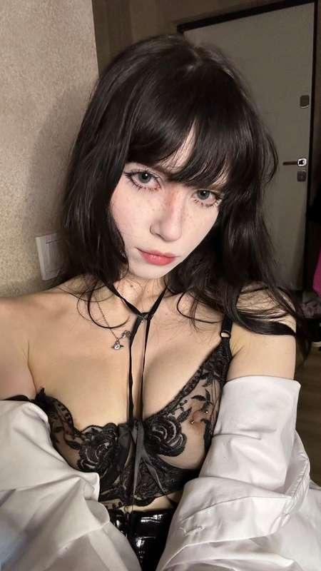 yoursmalldoll image #5