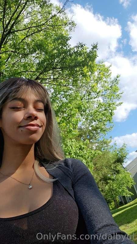 I wanna go on a date, maybe you can be the one to do it? 🥺

..