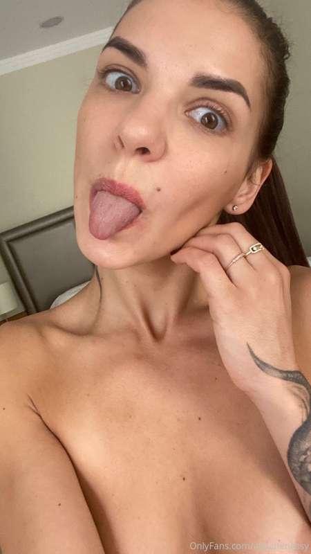 In a silly mood today 😜😋