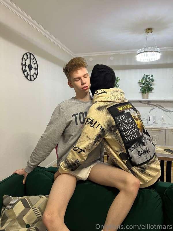  cumming, feels so fucking good bro 💦