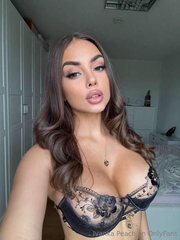 ivankapeach main image