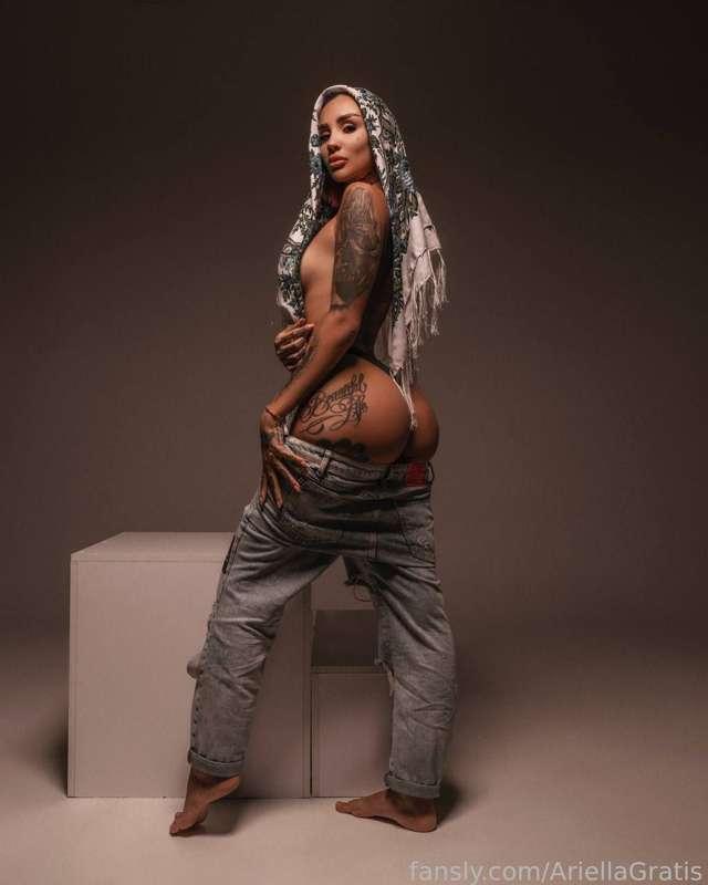 DM