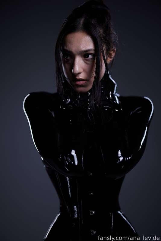 ana_levide image #353