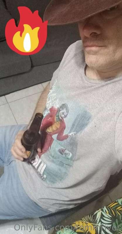 you accompany me !!! to have a beer!!!!! 🔥🔥💋💋