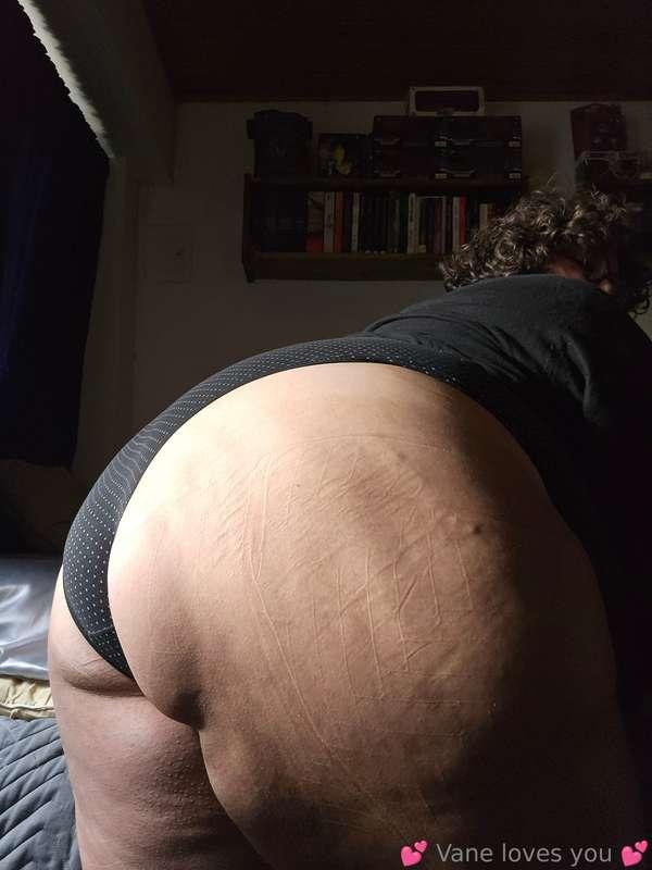 🎀 Waiting some spanks 🎀🔥 @sweetfatbottomedvip uncensored 🔥