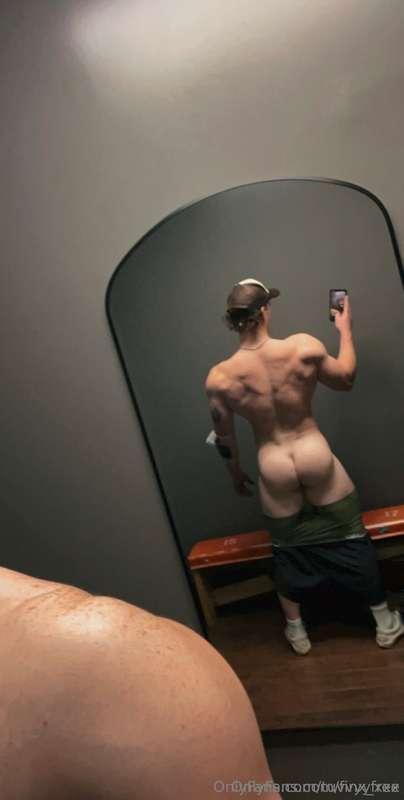 Go check out this redhead stud @finx_xxx , he's sure to blow..