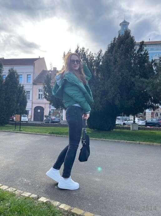 go shopping with my friends💋
