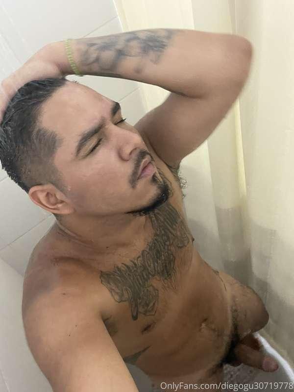😈