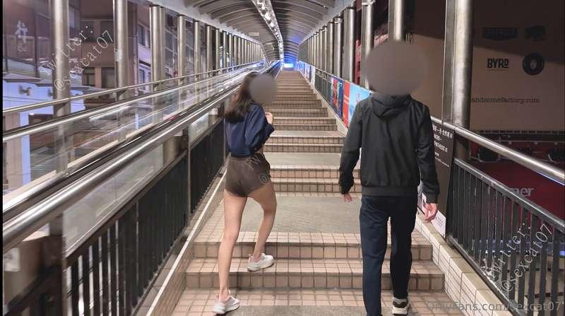 💗💗💗  貓仔嚇人系列：公然突發露波波😍  為報答粉絲同加深貓公對貓仔既寵愛，而且多左貓粉支持，令貓仔膽量進一步提升，今..