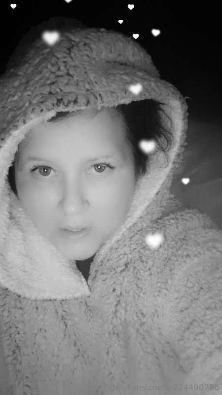 Wanna snuggle with me baby? Xx
