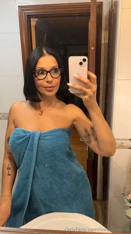 i’ve got something wet and waiting… wanna see? 💦 hit me uppp..