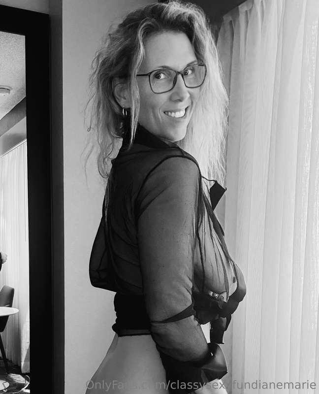 Sexy Seductive Friday 😘Let me seduce you to join my main pag..