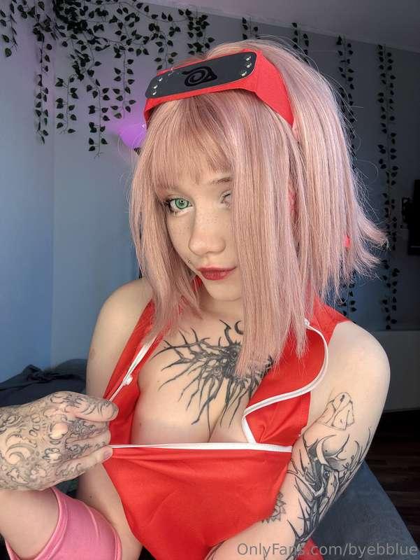 I'm really curious to know which of my cosplays turns you on..