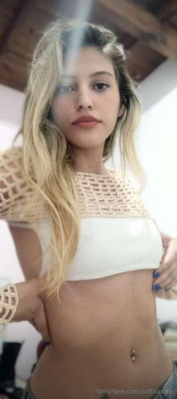 One of my fave tops!! Very easy to remove for a quickie.😉😈