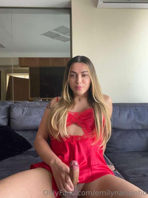 my anus is hurt, I can't show it or let someone fuck me, so ..