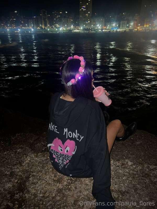 Sometimes in the evening my friend and I just go to the sea...