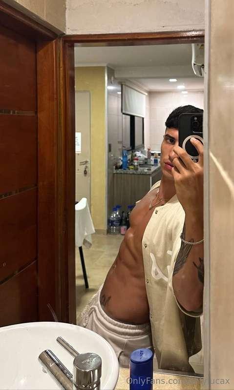 FOLLOW MY FRIEND 🔥KingL 🇦🇷 Fitness model An Argentine specia..