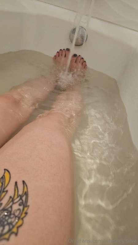 The best way to relax after a long week...