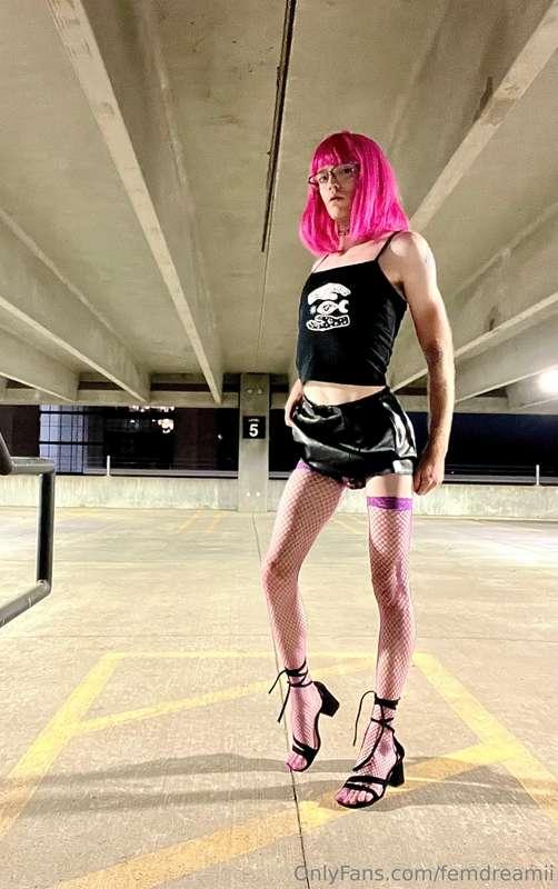 Parking garage thirst trap?🫢