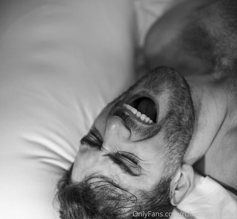 Happy orgasms everyone❗

?: @puntointimo